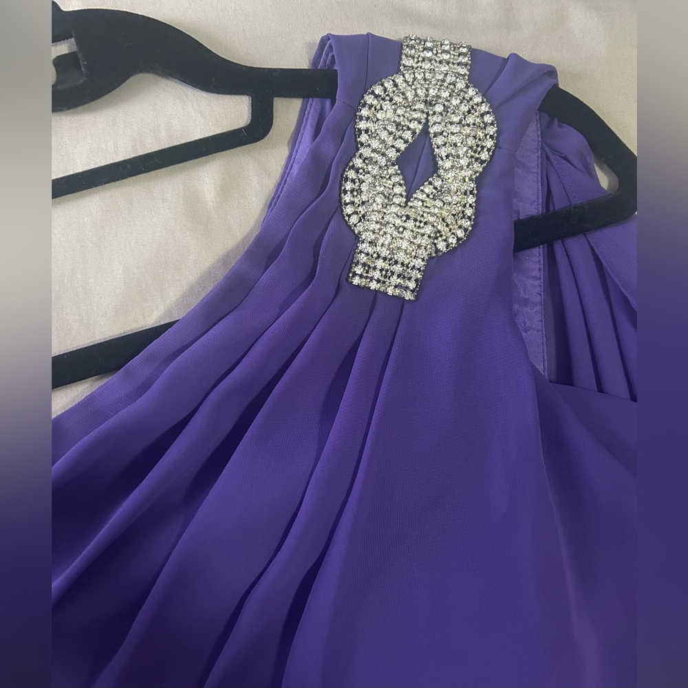 Elegant designer Purple Gown with Silver Embellishment. Flowy and stunning